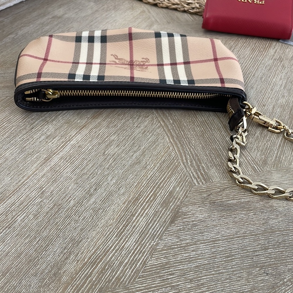 Burberry mini Clara wristlet pochette - Picture 13 of 16